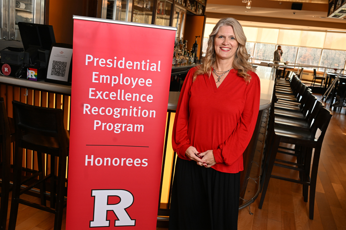 RCE Associate Director Kathleen Howell Recognized with Rutgers Gateway Award