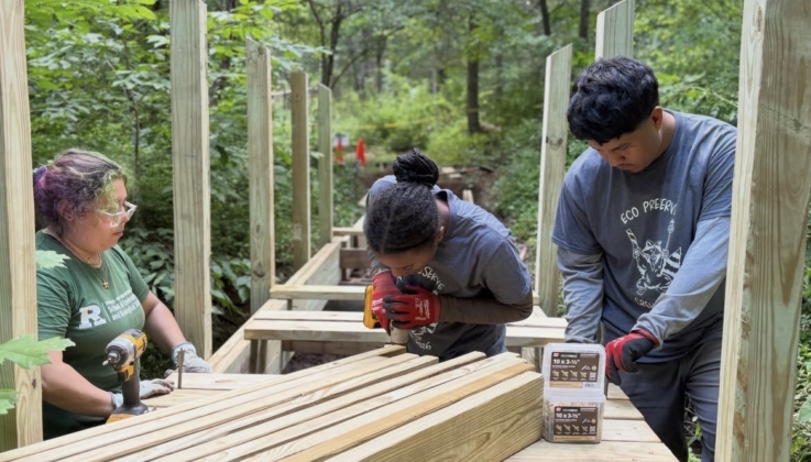 From Fieldwork to Discovery: Ariadna Sosa SEBS’27 Studies Pollinators at Rutgers Ecological Preserve